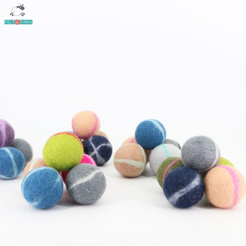 Bulk wool felt cat toy ball with sound, felt rattle ball, cat toys, pet toys, free delivery