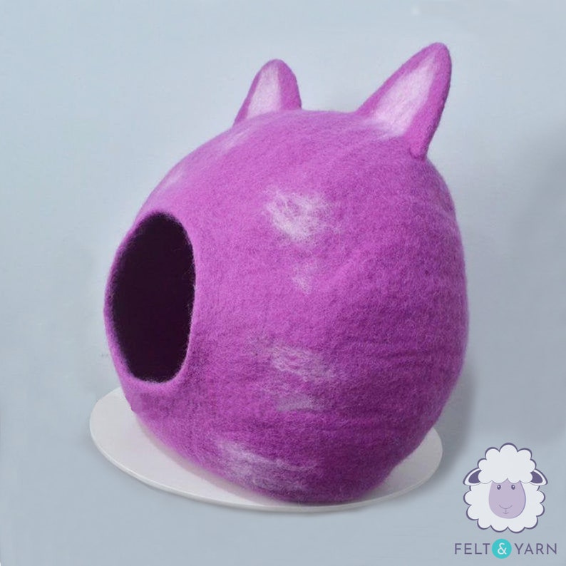 50cm Kitty Cat Bed, Wool Felted Kitten House Handmade Cocoon