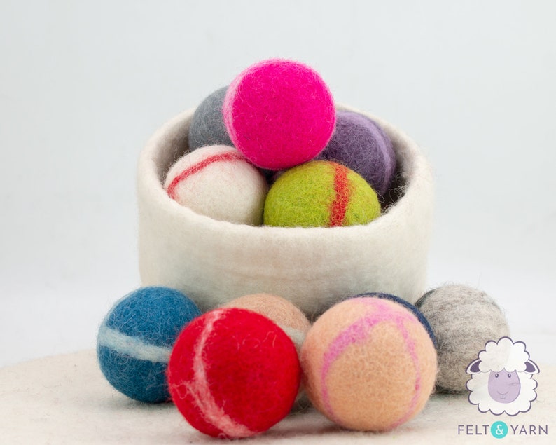Bulk wool felt cat toy ball with sound, felt rattle ball, cat toys, pet toys, free delivery