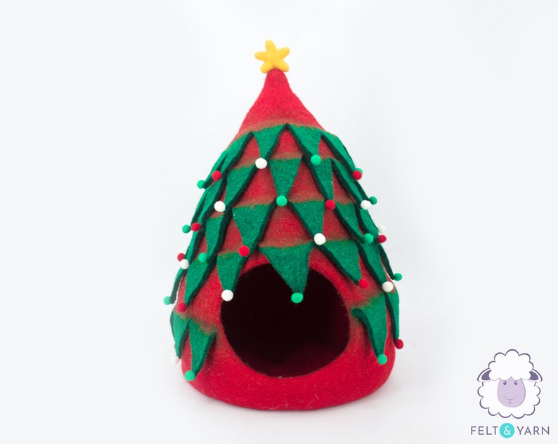 35cm Wool Felt Xmas Tree Cat Cave | Felted Cat Bed | Felted Round Cat Furniture | Felt Cat House | 100% Handmade and Wool | FREE SHIPPING