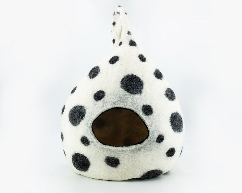 40cm Wool Felt Polka Dotted Cat Cave House with Tail Eco-friendly Bed for Cats