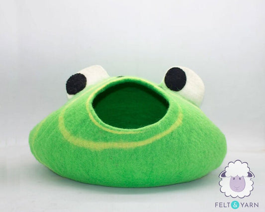 50cm Wool Felt Frog Twirl Cat Bed, Cat House Handmade: Fair Trade