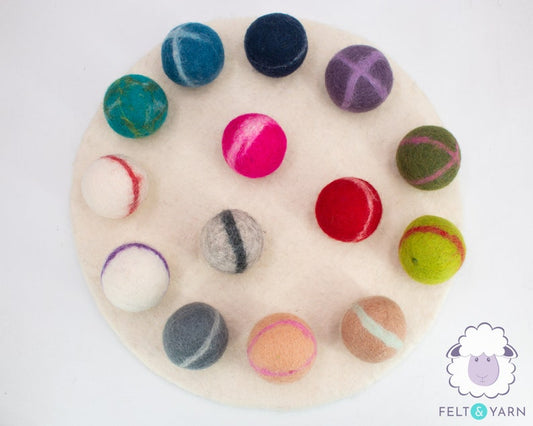 Bulk wool felt cat toy ball with sound, felt rattle ball, cat toys, pet toys, free delivery