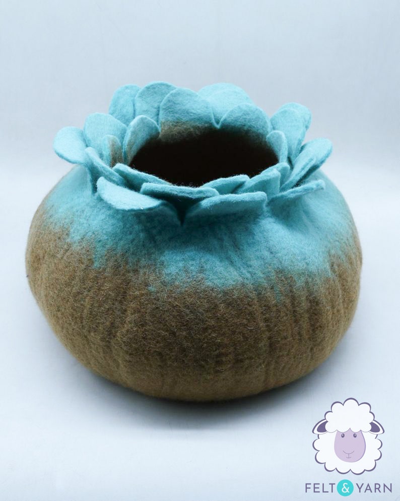 50cm Cat Bed | Flower Cat Bed | Flower Cat Cave | Felt Cat House | Floral Cat House | Woolen Cat House | Felt Cat Cave | Cute Cat House