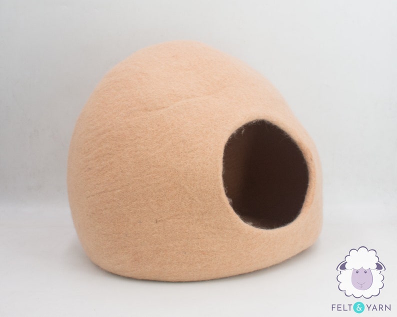 Wool Felt Peach Color Cat Cave | Hand Felted Cat Bed | Gift for Cat Lovers | Wool Pet House | Cozy Cat Cocoon