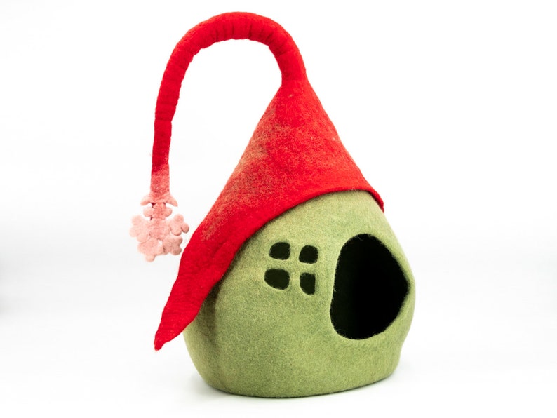 Gnome Cat Bed | Christmas Cat Bed | Holiday Cat Bed | Felt Cat Bed | Felted Cat Toys | Wool Cat Cave | Wool Kitten Bed | Felted Cat Cocoon
