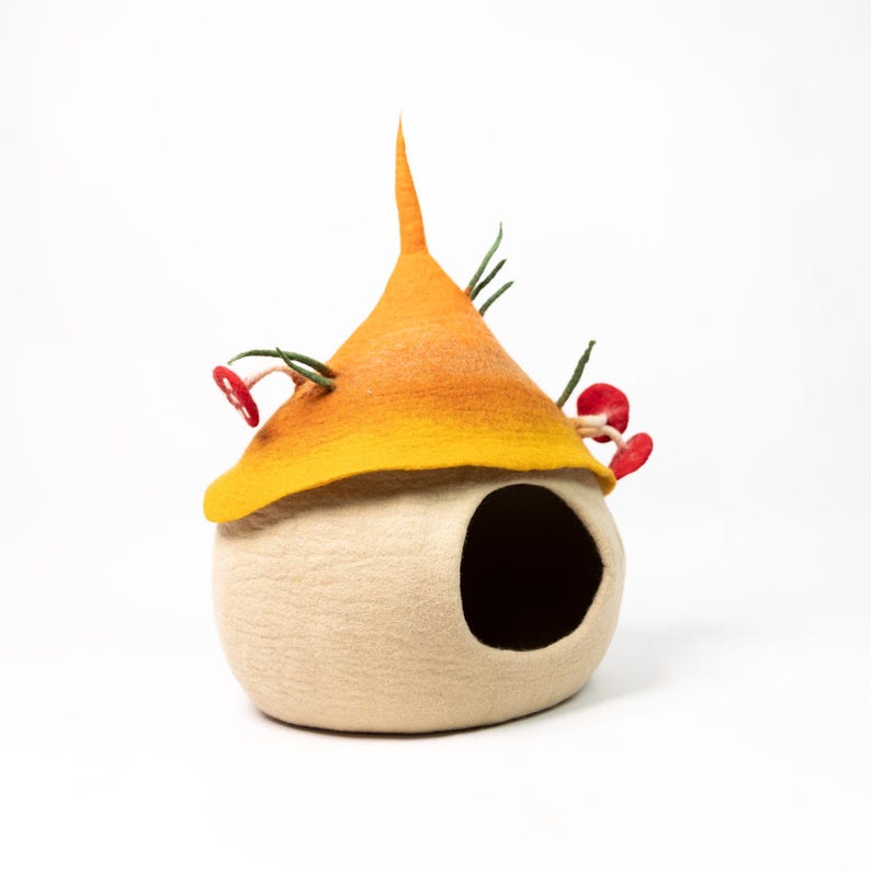 Handmade Mushroom Tendril Wool Felt Cat Cave | Modern Cat Furniture | Wool Cat Cocoon | Aesthetic Cat House | Eco-Friendly Cat Bed