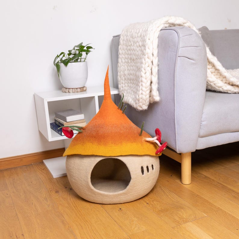Handmade Mushroom Tendril Wool Felt Cat Cave | Modern Cat Furniture | Wool Cat Cocoon | Aesthetic Cat House | Eco-Friendly Cat Bed