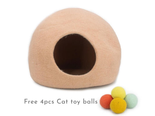 Wool Felt Peach Color Cat Cave | Hand Felted Cat Bed | Gift for Cat Lovers | Wool Pet House | Cozy Cat Cocoon